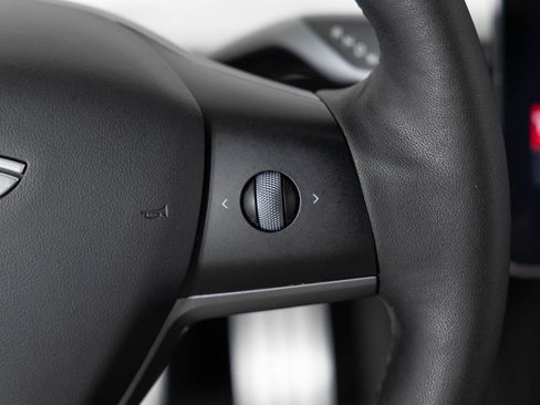 Used 2021 Tesla Model 3 Performance image 32