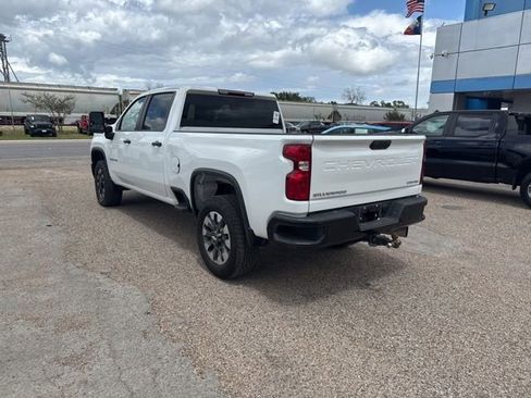 Certified 2024 Chevrolet Silverado 2500 Custom w/ Custom Value Package image 8