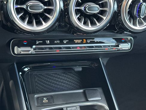 Certified 2025 Mercedes-Benz GLB 250 4MATIC image 20