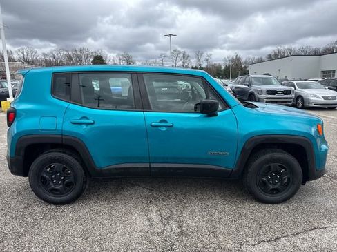 Used 2022 Jeep Renegade Sport image 8
