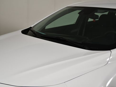 Used 2024 Chevrolet Malibu LT FWD image 12