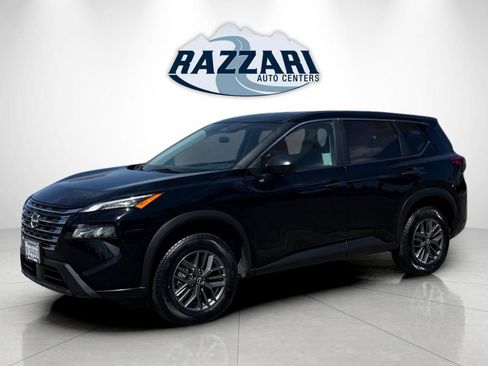 Used 2024 Nissan Rogue S FWD image 7