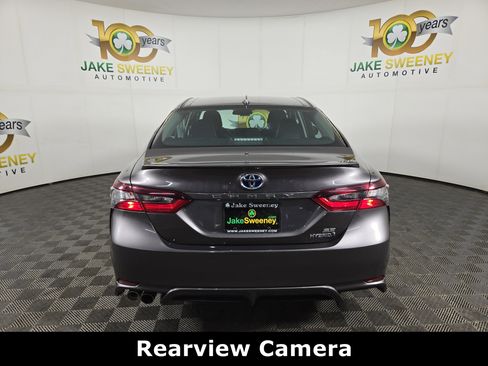 Used 2024 Toyota Camry SE image 7