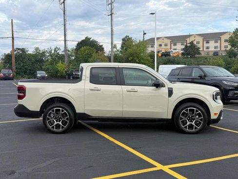 Used 2025 Ford Maverick Lariat w/ 4K Tow Package AWD/4WD image 2