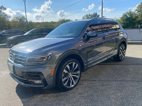 Used 2020 Volkswagen Tiguan SEL Premium R-Line image 4