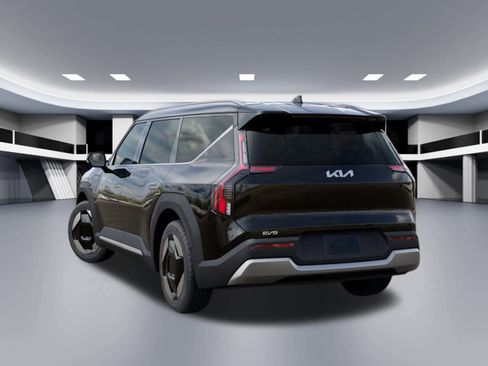 New 2026 Kia EV9 Wind image 4