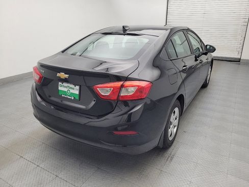 Used 2018 Chevrolet Cruze LS FWD image 9