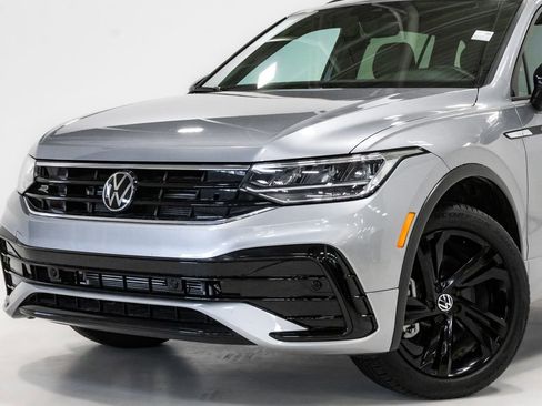 Used 2024 Volkswagen Tiguan SE R-Line w/ MDO Package, Three-Row image 2