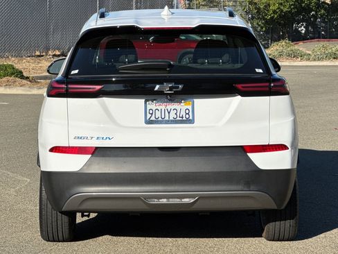 Used 2022 Chevrolet Bolt EUV LT image 5