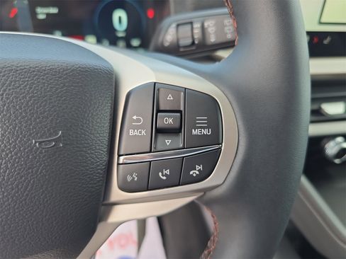 New 2026 Ford Explorer Active image 23