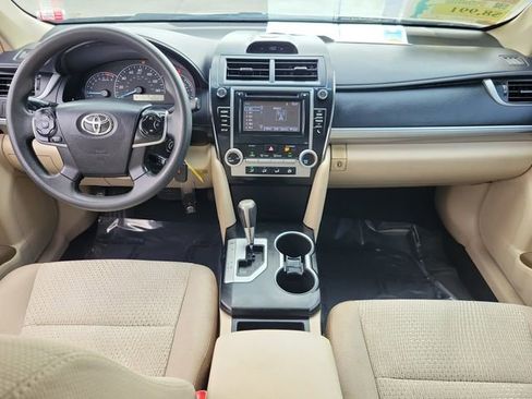 Used 2014 Toyota Camry FWD image 15