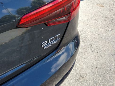 Used 2017 Audi A4 2.0T Premium Plus w/ Premium Plus Package image 9