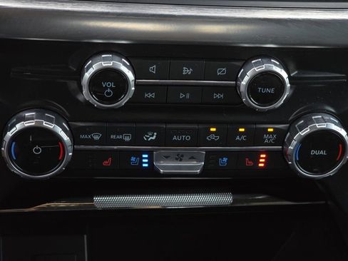 Used 2022 Ford F150 Lariat AWD/4WD image 19