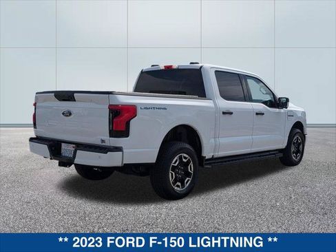 Used 2023 Ford F150 Lightning XLT AWD/4WD image 11
