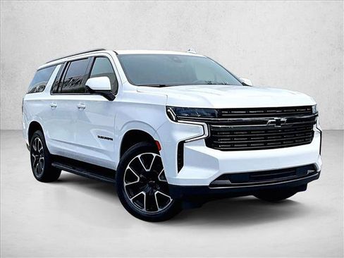 Used 2021 Chevrolet Suburban RST AWD/4WD image 12