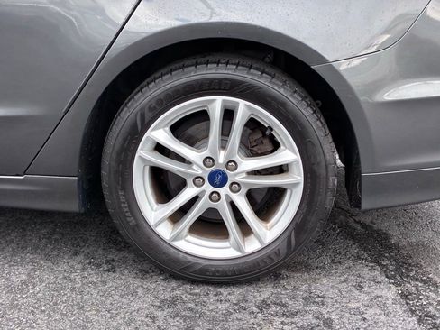 Used 2018 Ford Fusion SE w/ Fusion SE Technology Package FWD image 49