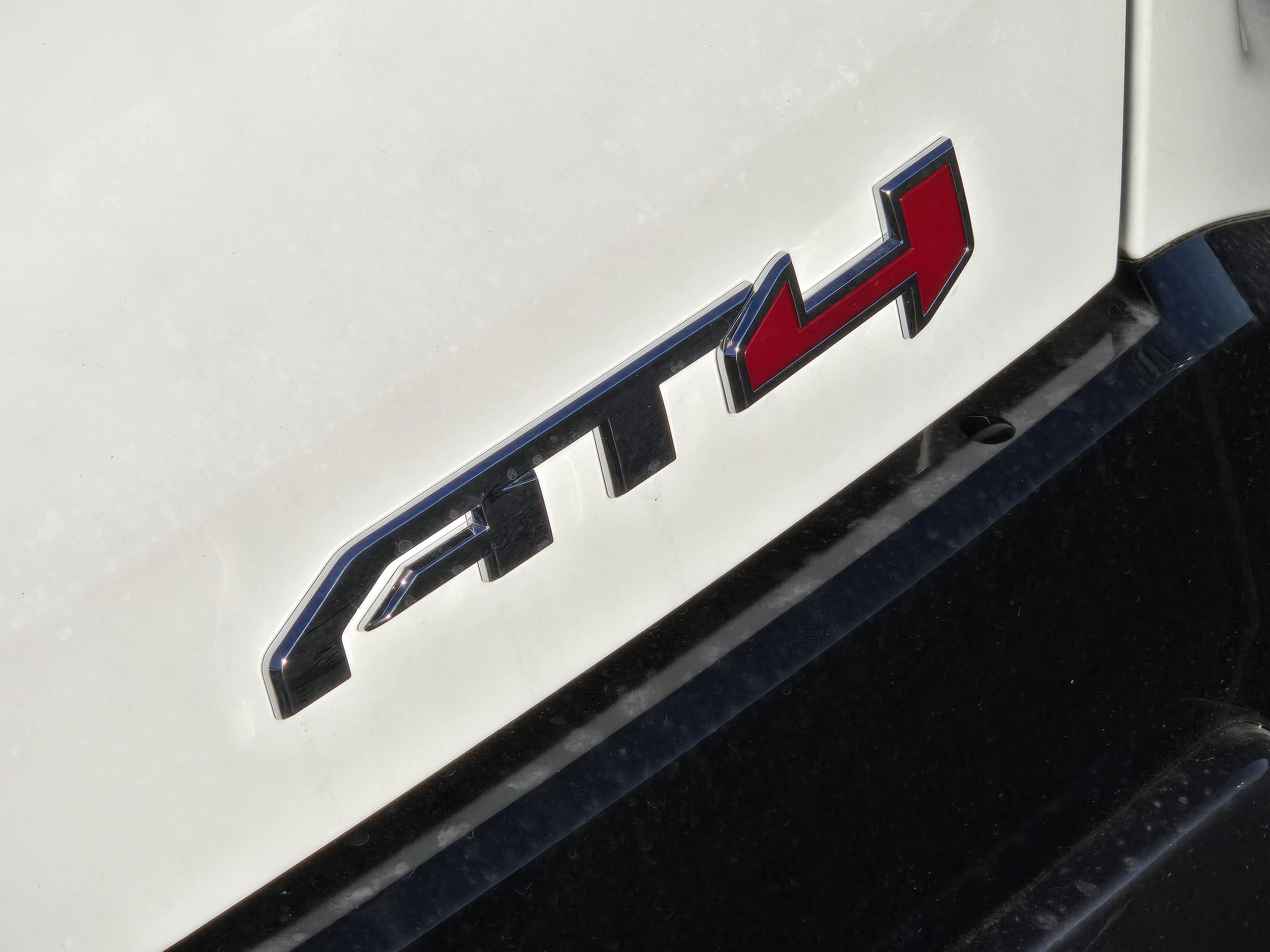 New 2027 GMC Terrain AT4 w/ Convenience Package III AWD/4WD image 7