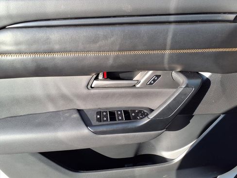 Used 2025 MAZDA CX-50 AWD 2.5 Turbo w/ Premium Pkg image 23