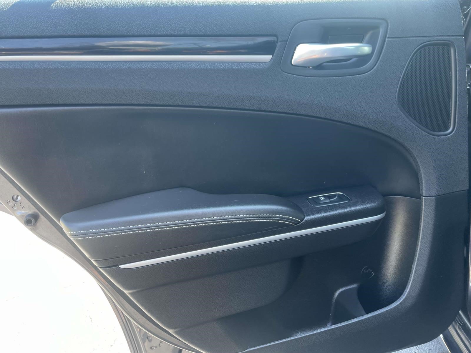 Used 2022 Chrysler 300 S RWD image 13