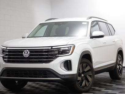 Certified 2024 Volkswagen Atlas SE w/ Black Wheel Package