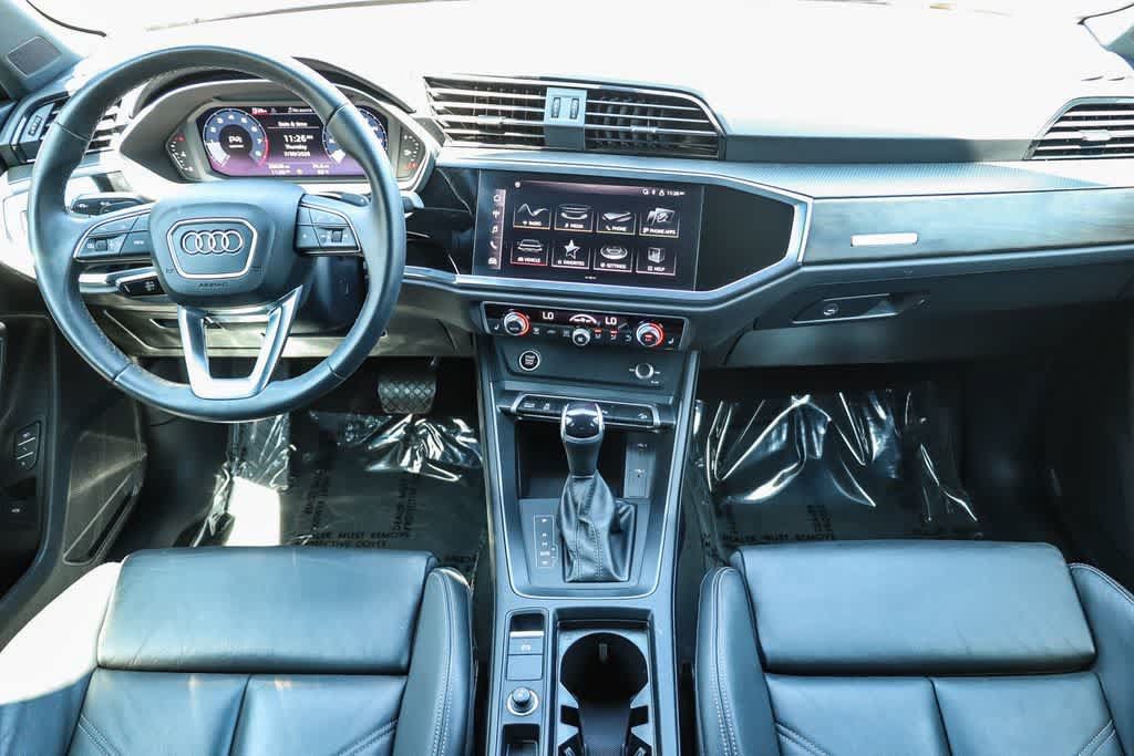 Used 2023 Audi Q3 2.0T Premium w/ Black Optic Sport Package AWD/4WD image 11