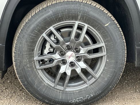 New 2025 GMC Acadia Elevation image 26