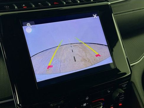 Used 2025 Jeep Grand Cherokee Altitude image 17