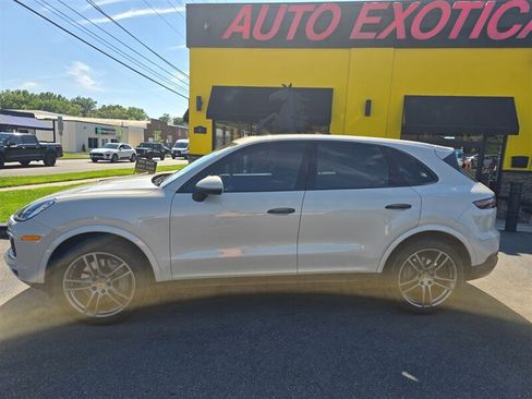 Used 2020 Porsche Cayenne S AWD/4WD image 23