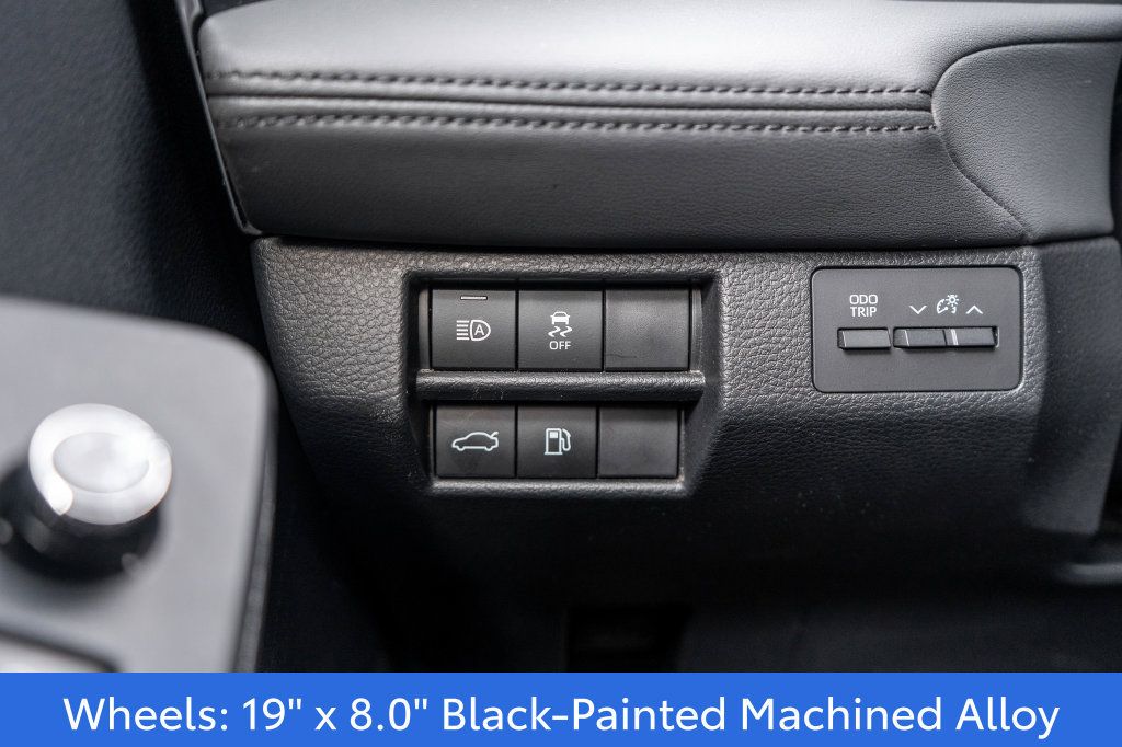 Used 2019 Toyota Avalon XSE w/ All Weather Liner Package FWD image 19