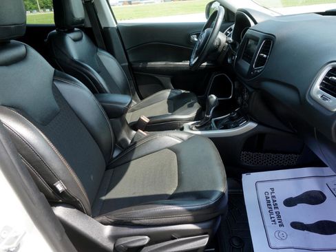 Used 2020 Jeep Compass Latitude image 25