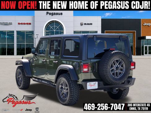 Used 2024 Jeep Wrangler Unlimited Sport AWD/4WD image 4