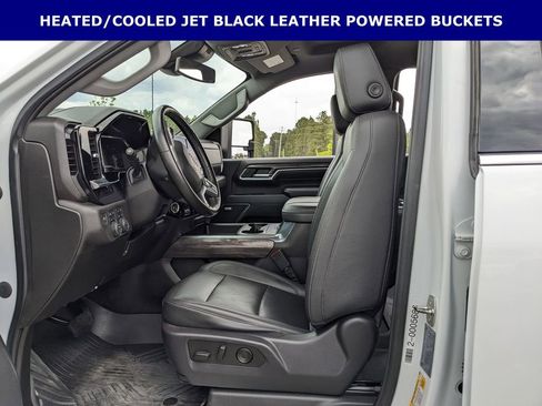 Used 2024 Chevrolet Silverado 2500 LTZ w/ LTZ Plus Package AWD/4WD image 4