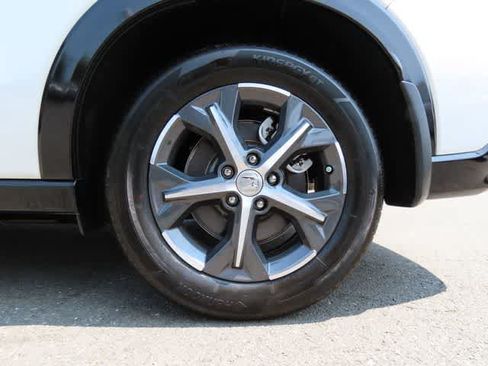 Used 2023 Honda HR-V EX-L image 8