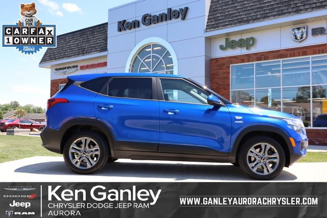 Used 2023 Kia Seltos LX AWD/4WD image 1