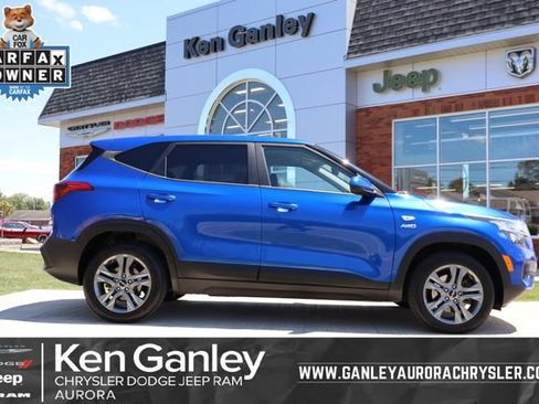 Used 2023 Kia Seltos LX AWD/4WD image 1