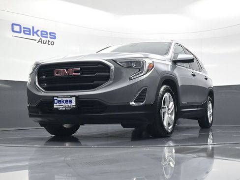 Used 2020 GMC Terrain SLE w/ Driver Convenience Package image 40