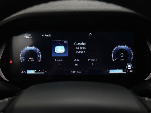 Used 2023 Jeep Grand Cherokee L Laredo image 25