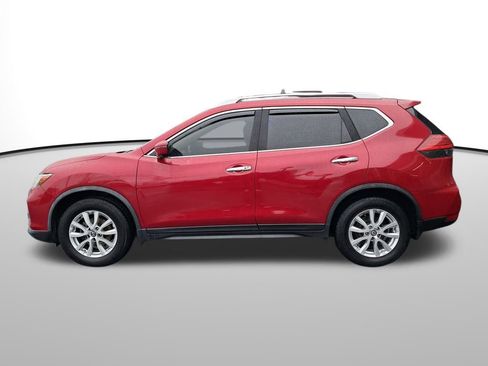 Used 2017 Nissan Rogue SV w/ SV Premium Package image 2