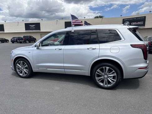 Used 2020 Cadillac XT6 Premium Luxury image 9