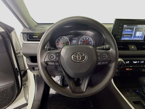 Used 2021 Toyota RAV4 XLE image 13