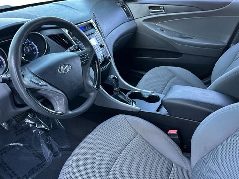 Used 2012 Hyundai Sonata GLS w/ Popular Equipment Pkg FWD image 10