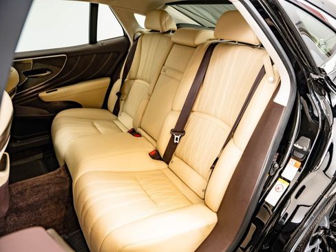 Used 2018 Lexus LS 500 AWD w/ Interior Upgrade Package image 48