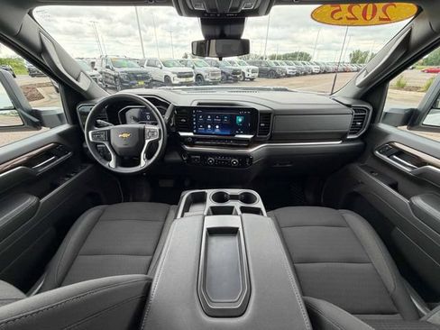 Used 2025 Chevrolet Silverado 2500 LT w/ Convenience Package AWD/4WD image 26