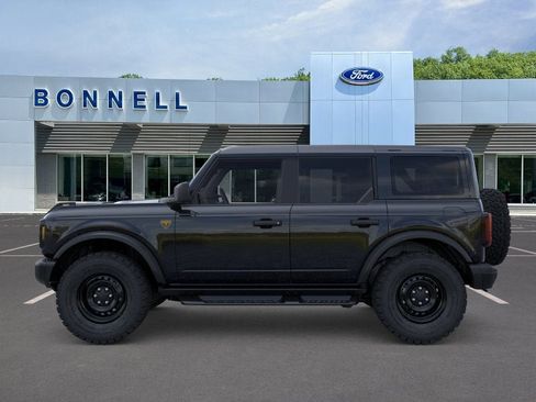 New 2026 Ford Bronco Badlands image 3