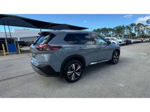 Used 2021 Nissan Rogue SL w/ Premium Package image 8