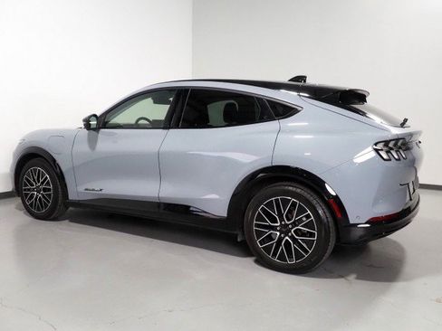 Used 2024 Ford Mustang Mach-E Premium image 8