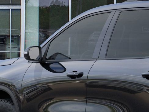 New 2026 Chevrolet Traverse Z71 w/ Enhanced Driving Package AWD/4WD image 12