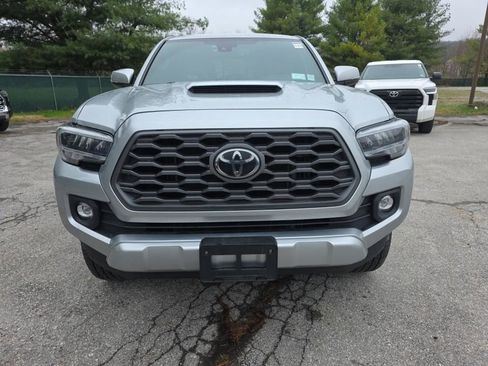Used 2023 Toyota Tacoma TRD Sport image 2