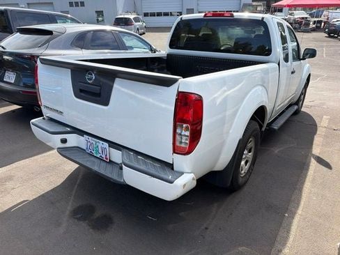Used 2019 Nissan Frontier S RWD image 2