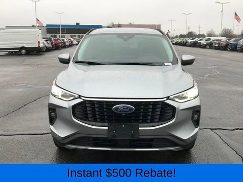 Used 2024 Ford Escape Platinum image 2